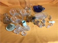 Miscellaneous vintage glassware and stoppers