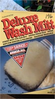 NEW IN PACKAGE CLEAN RITE DELUXE WASH MITT
