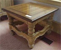 OAK TOP END TABLE