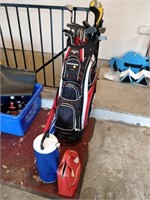 golf bag with clubs RH with umbrellas, & ball bag