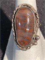 Agate ring set in sterling silver size 7 1/2