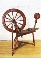 Beautiful antique spinning wheel