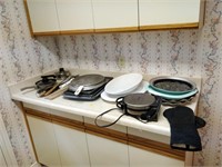 trays , bbq ware , villaware waffle maker etc