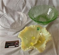 Vintage Glass Bowls incl Uranium Glass