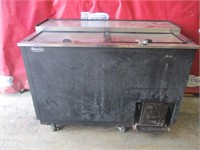 True 2 Door Sliding Top Back Bar 50" Cooler