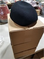 4 women's beret military hats (4 total in lot)