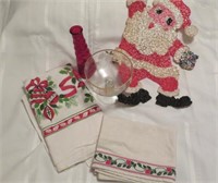 Christmas décor - linens-Santa-vases