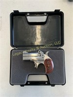 Bond arms cowboy defender 9 mm Luger