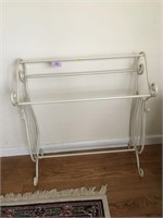 White Metal Blanket Stand