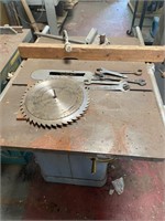 Rockwell 10" Table Saw 220 - Working