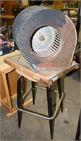 SQUIRREL CAGE FAN MOUNTED ON HOMEMADE STAND