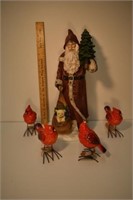 SANTA  AND 4 CARDINALS