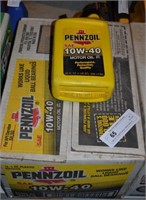 Case Lot 12 Quarts Pennzoil 10W-40 Motor Oil