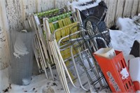 Lot Lawn Chairs & Outdoor Items