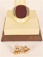 Mens 8k gold ring & 10k earrings