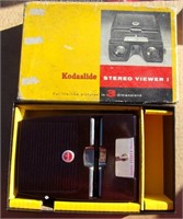 Kodak 3D Slide Viewer W/ Box & Manual