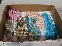 Miscellaneous jewelry