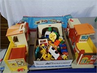 Fisher Price play family Village