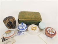 7 porcelain and lacquer trinket boxes