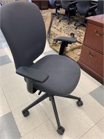 STEELCASE TASK / EXEC. CHAIR