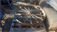 4 metal rake wheels & chicken wire