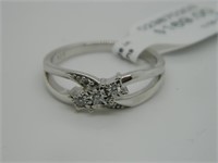 Brand NEW Sterling Silver Diamond Ring