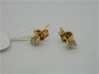 14k Gold Stud Earrings NEW