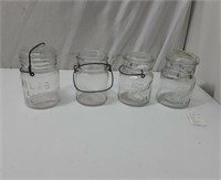 Vintage Pint Jars Z15B