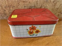 Vintage Hinged Tin Bread Box