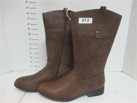 NEW - Girls Zip Up Boots - Size 9