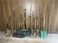 NEW & OLD STICK TOOLS GROUPING (21 PIECES)