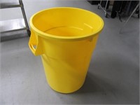 44gal yellow HD Poly Trash Can 3of5