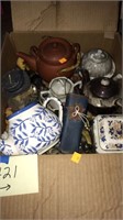 Misc tea pots & related items
