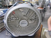 Windmachine 18" Floor Fan