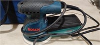 (Lowe's) Bosch Sander   Runs ,but bogs down after