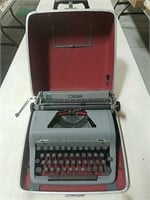 Vintage manual Royal typewriter