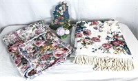 Floral room decor lot for day bed