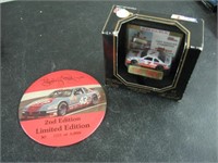 1993 NASCAR RACING COLLECTABLE&RICHARD PETTY PIN