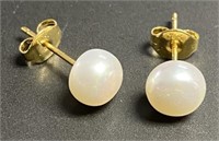 14kt Gold Freshwater Pearl Earrings