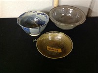 3 pottery bowls (1 chipped)