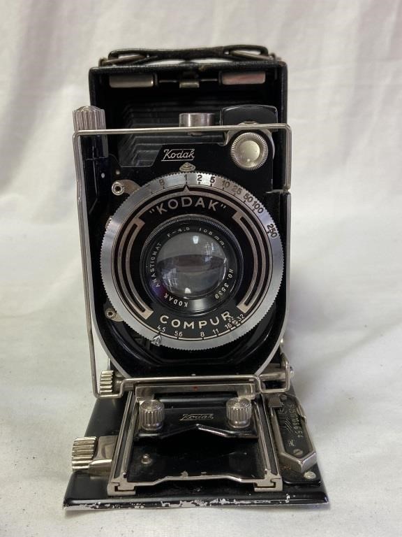 Deborah Fuller Auction #5 Vintage Cameras