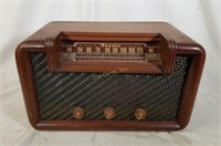1947 Bendix Tube Radio Model 0636c