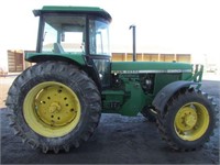 JD 2950 Tractor