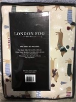 London Fog christmas wiener dog king sheet set