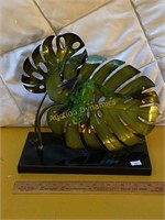 Metal Frog on Lilly Pad Decor