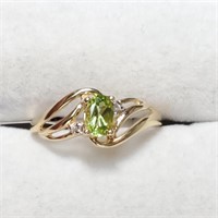 Certified 10K Natural Peridot(0.5ct) Diamond(0.01C