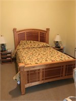 Beautiful Queen Size Bed.