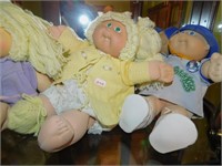 CABBAGE PATCH DOLLS 1 MALE 2 FEMALE AND CLOTHES