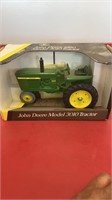Ertl John Deere 1960 model 3010 tractor 1/16