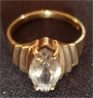 10k ring w  unknown stone 4.1g